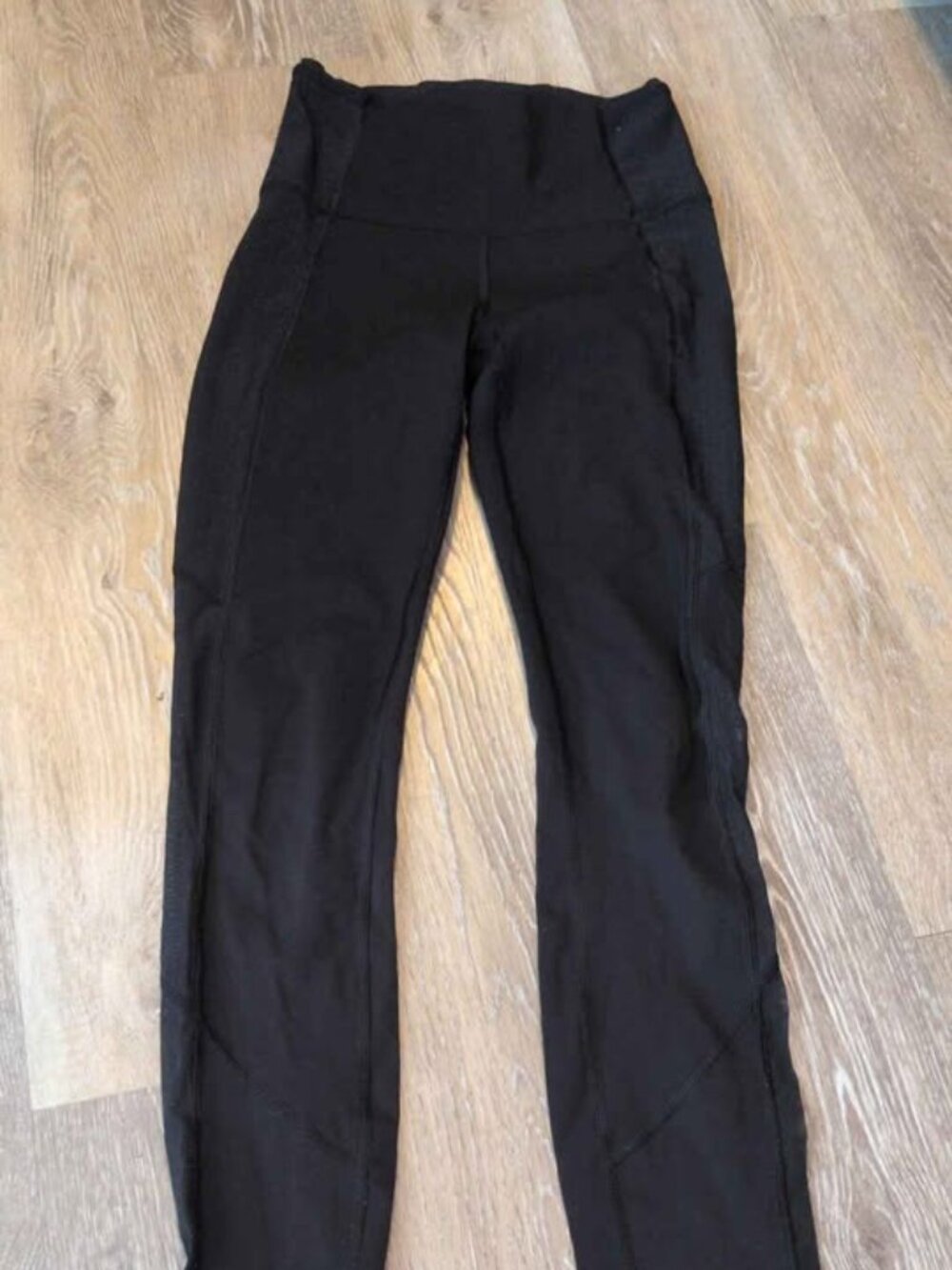 Lululemon Black Mesh Panel Leggings size 4